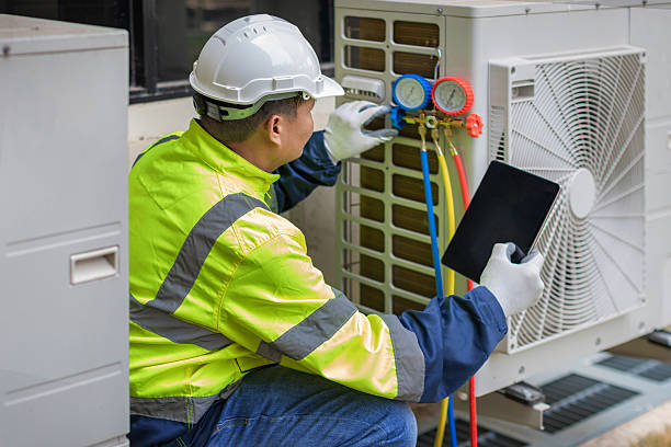 Professional Hvac Installation technician working in Green Camp, OH
